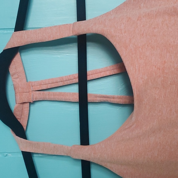 GUC GapFit Racerback Bra Tank Top Activewear - Picture 2 of 13